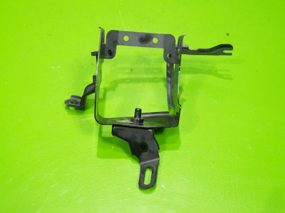 02-06 RSX OEM ABS pump modulator mount bracket support