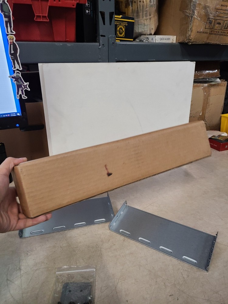 0M-816103A Kit Rack Mount Bracket L&R ROHS