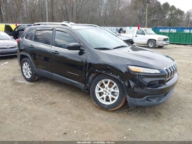 CHEROKEE 2014 Glove Box 5000174