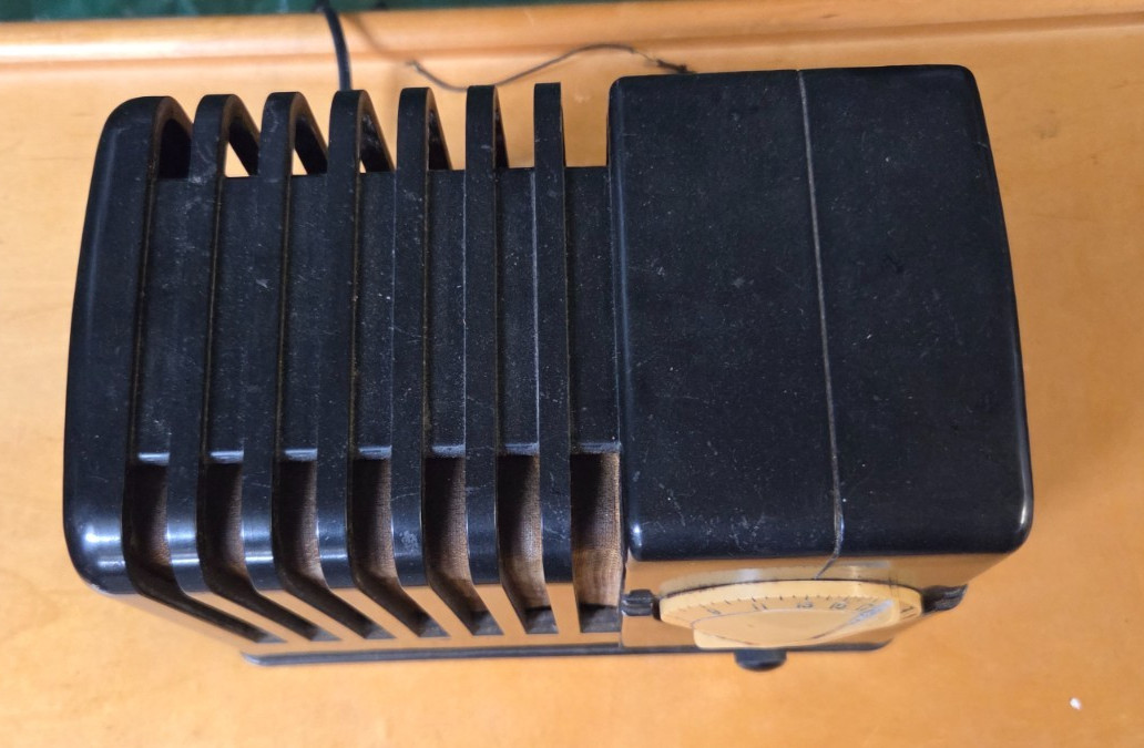 Vintage Deco Modern Eames Era Sears Silvertone 4500 Bakelite Toaster Tube Radio