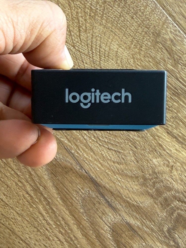 Logitech Bluetooth Audio Adapter w/Charger 880-00451 Tested Works