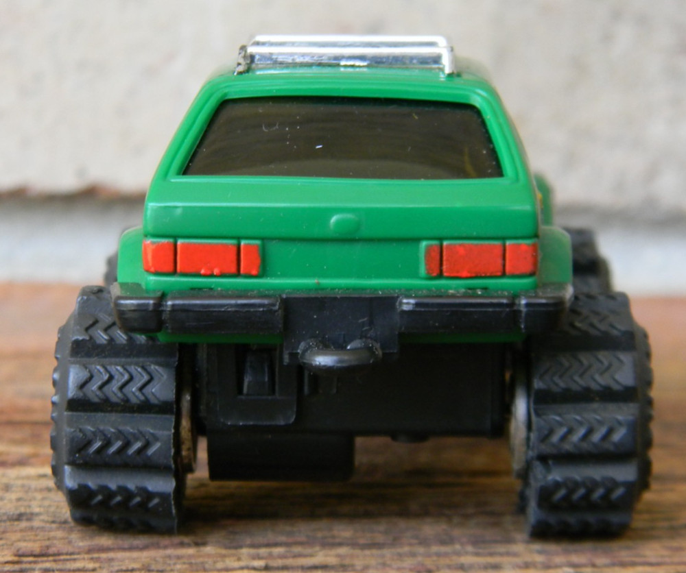 Schaper Stomper 4x4's Subaru Hatchback (Green)