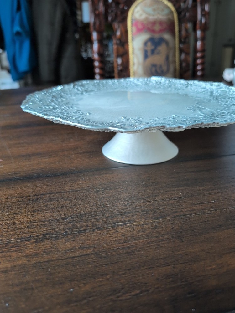 Snowflake Cake Stand In Silver/White