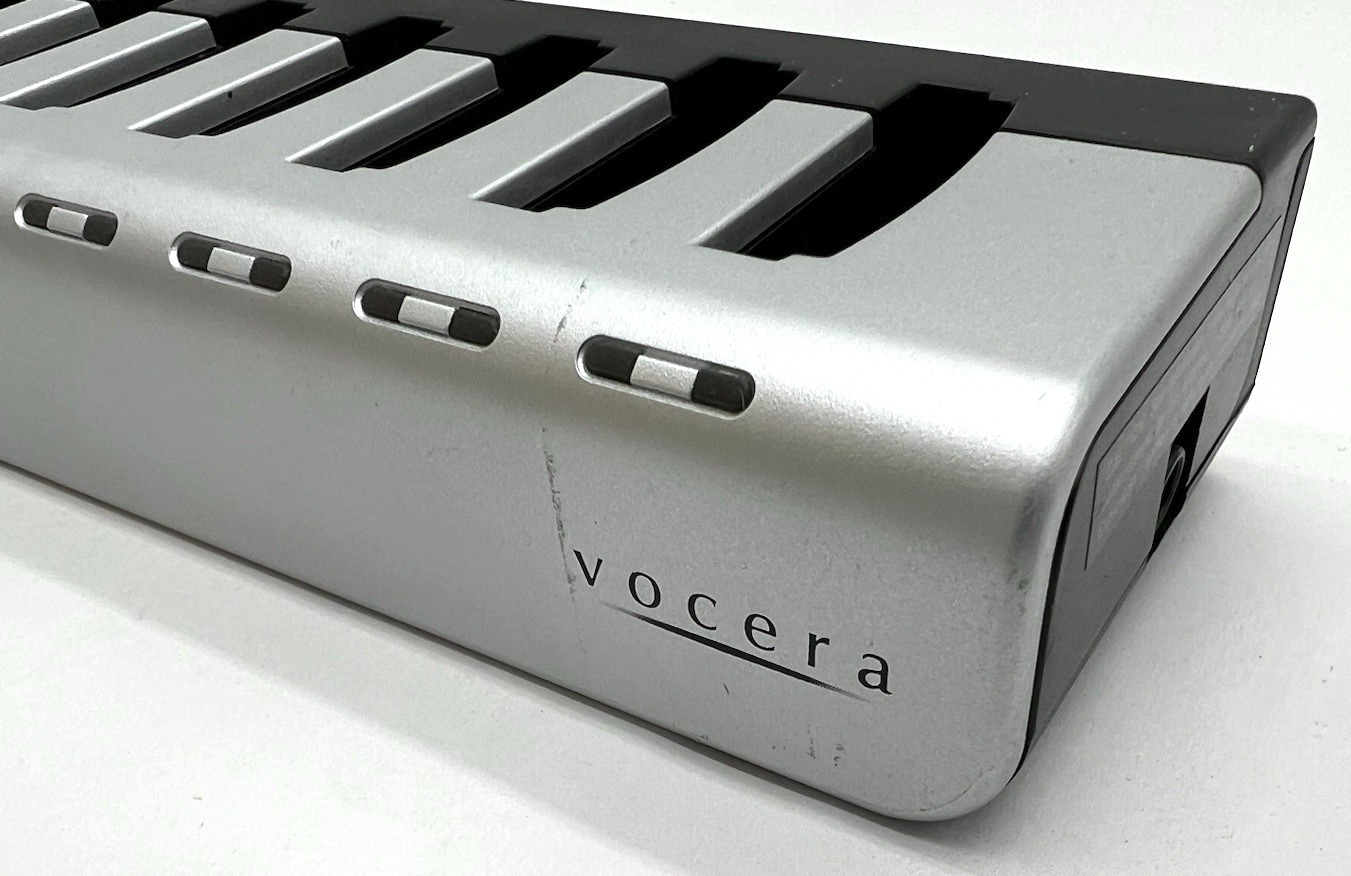 Vocera 8-bay Battery Charger B3000-8 (No AC Power Supply)