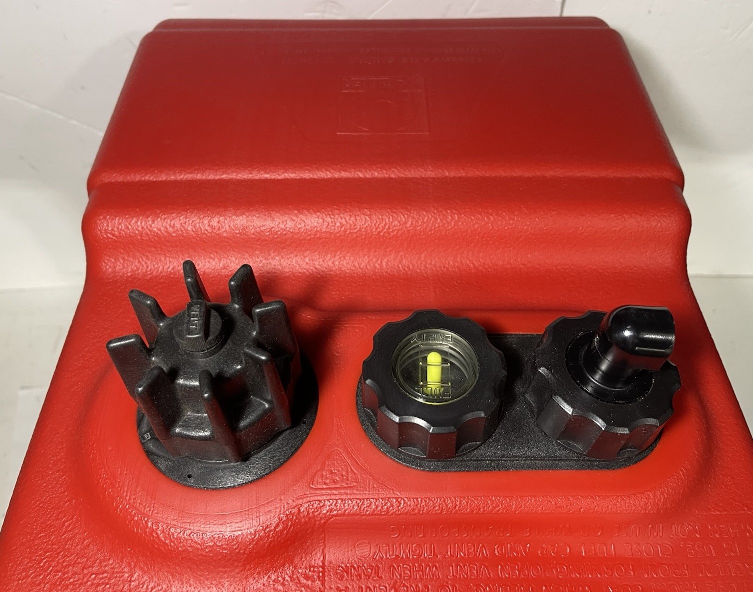 New Moeller Marine Fuel Tank 6 Gallon 31106