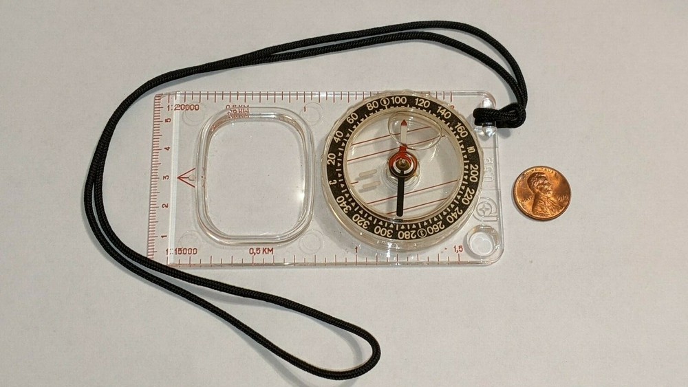 VINTAGE RUSSIAN COMPASS WITH BOX