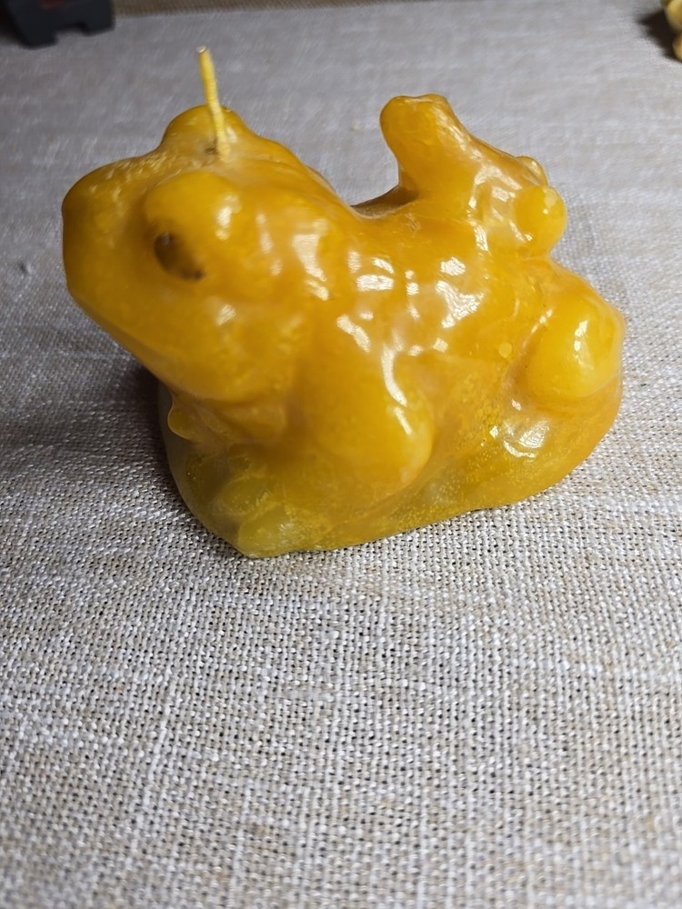 Vintage Frog Shaped Candle