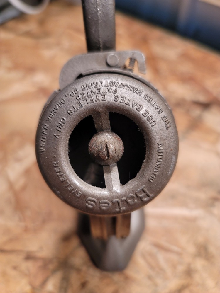 VTG Bates Eyelets Automatic Eyeleter Hand Press Punch Press Tool