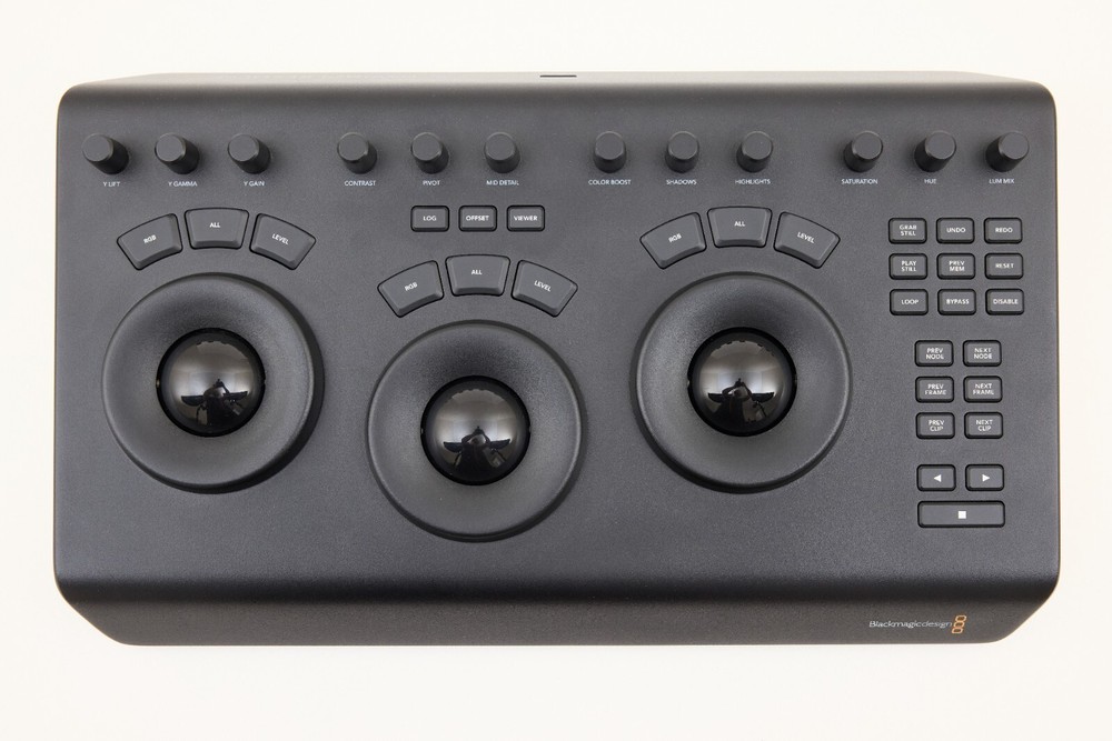 Davinci Resolve Micro Panel with Resolve Studio License