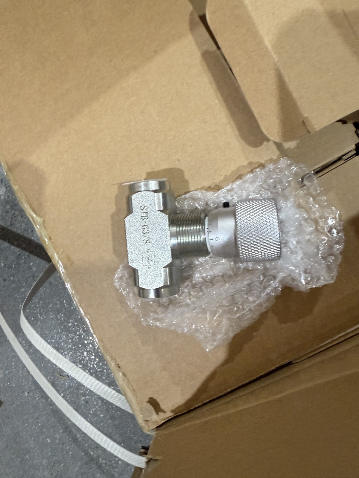 3/8" L08 -Hydraulic Flow Control Valve - STB-G3/8 - Mini Excavator - AGT - USA