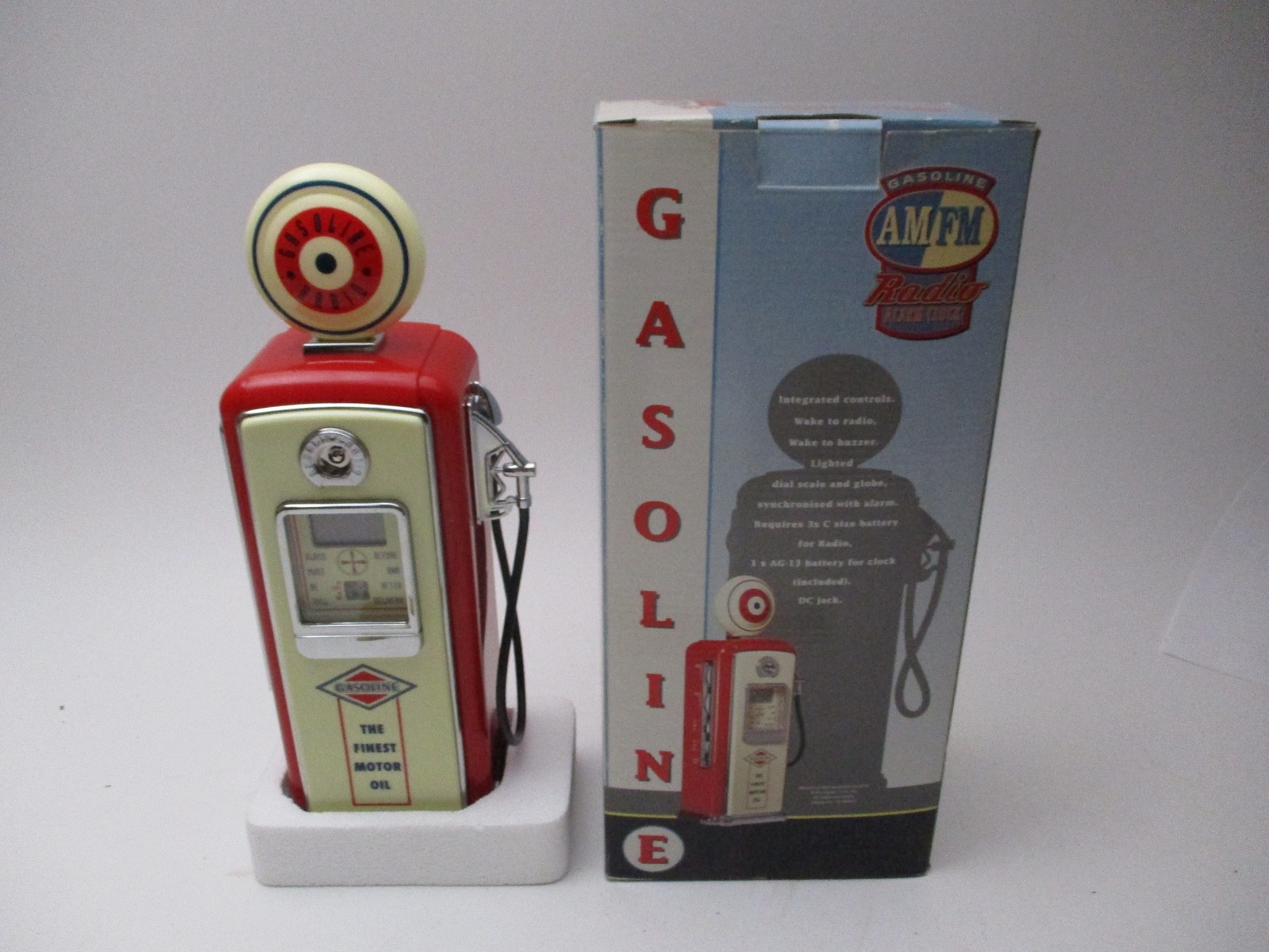Vintage Gasoline Gas Petrol Pump Alarm Clock Radio AM/FM Boxed New In Box