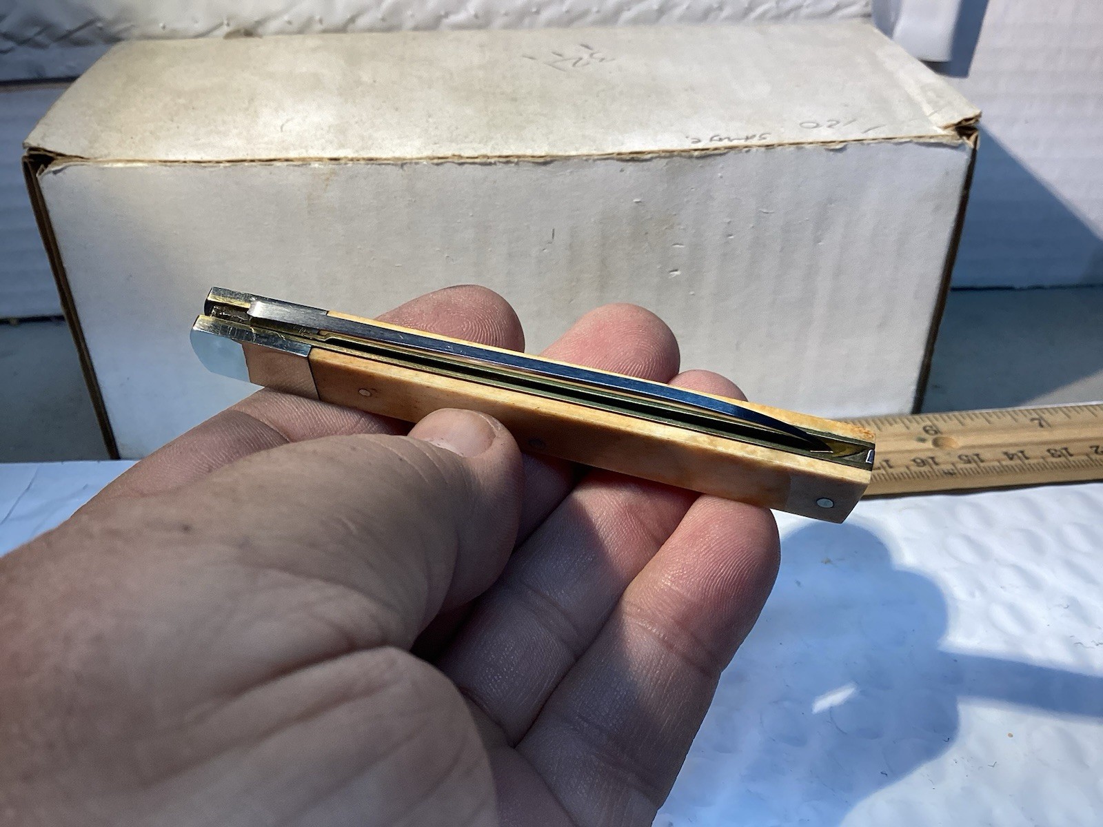 1980 Taylor Cutlery Japan Deluxe Elk Horn Doctor's Knife Smooth Bone