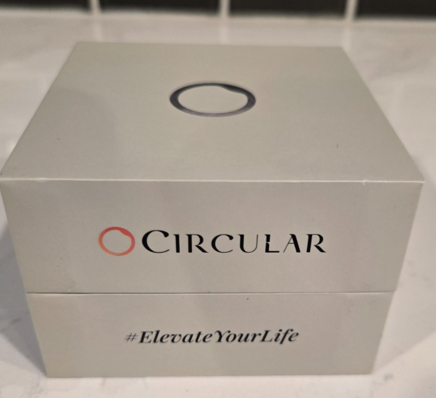 Circular ring 2 smart ring, Silver, size 9, Retails $449, all packaging included