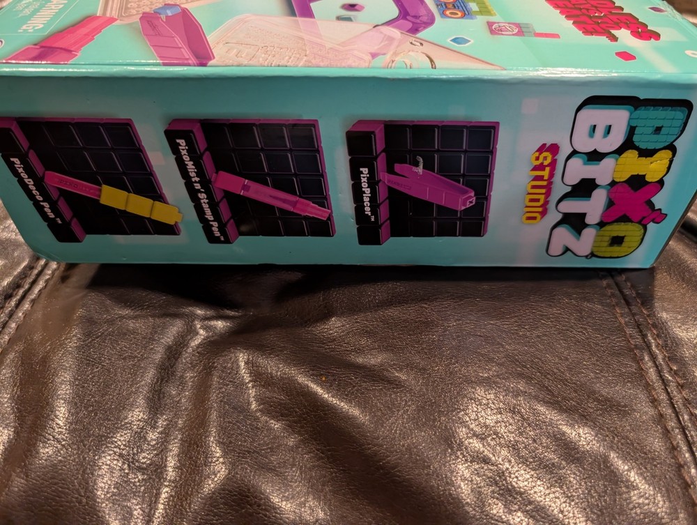 Pixobitz Studio with 500 Water Fuse Beads