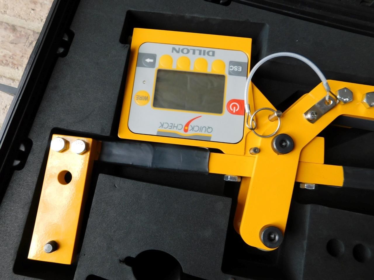 DILLON QUICK CHECK AWT05-508114 10,000 LBF WIRE TENSION METER GAUGE GAGE