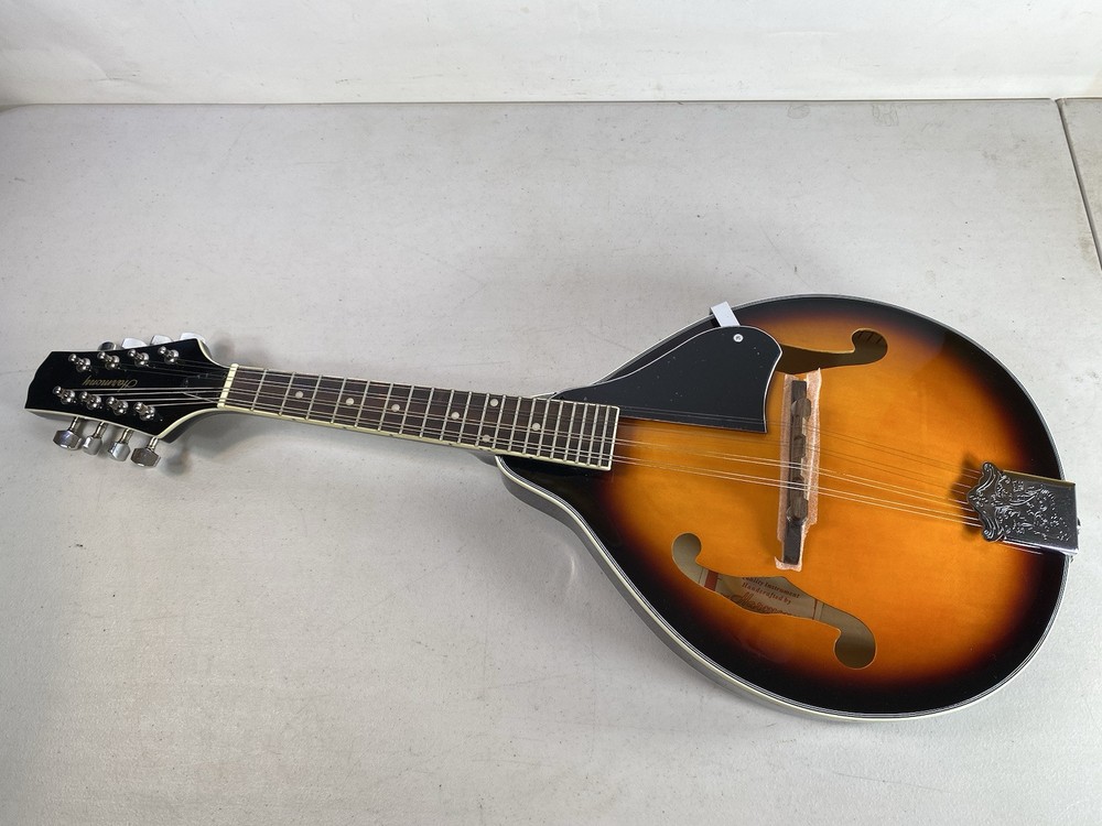 Hal Leanard Harmony Mandolin 8 String & Method Book HL00125547 Instrument 46S19