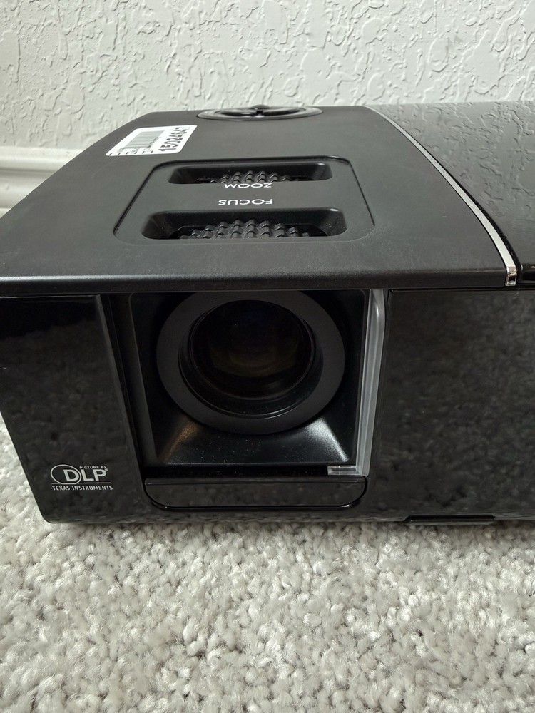 Optoma Technology EP761 DLP Multimedia Projector