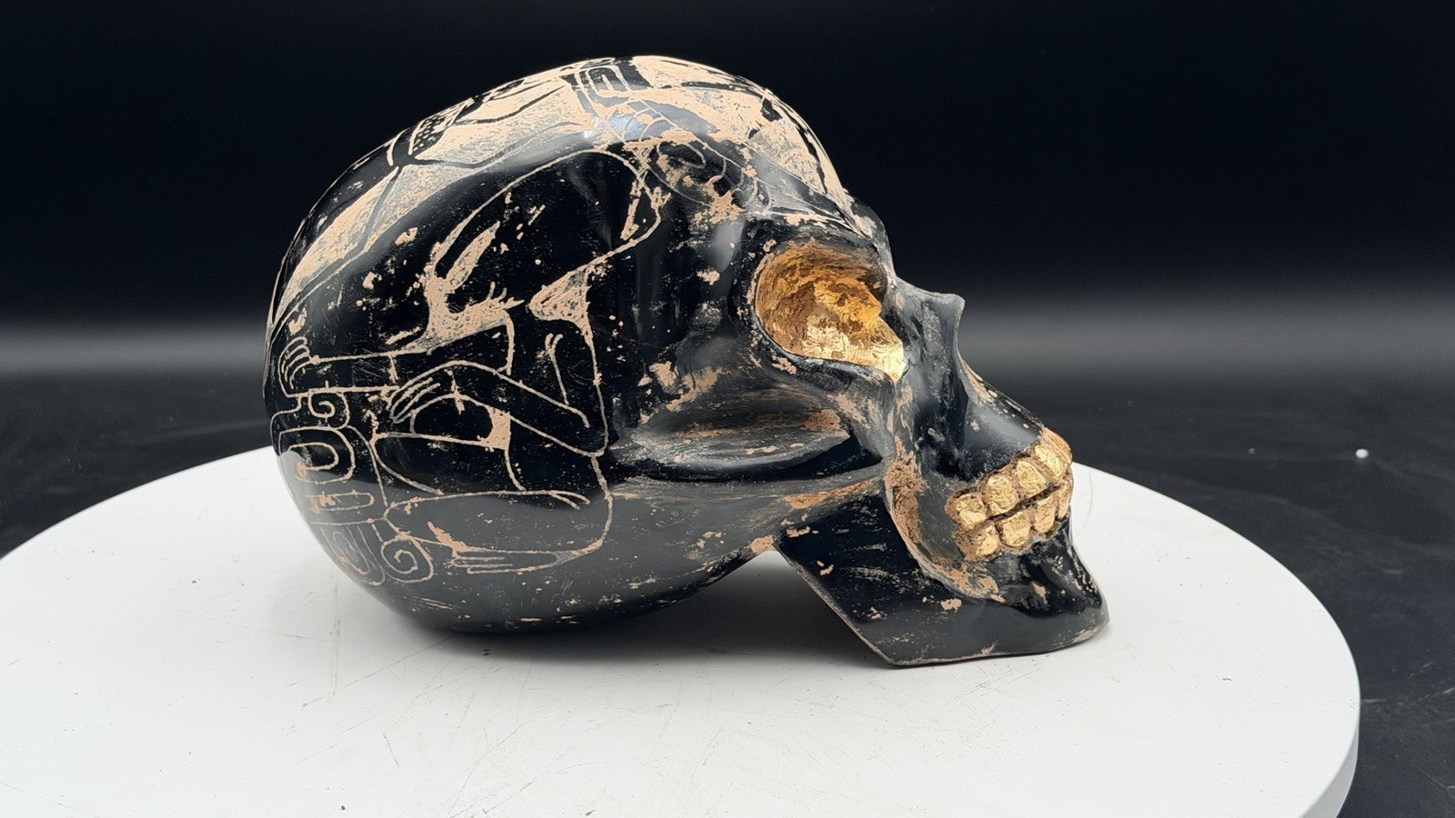 7 Kilo Guerrero Ancient Obsidian Crystal Skull Inlayed Gold Leaf Alien Ojuelos