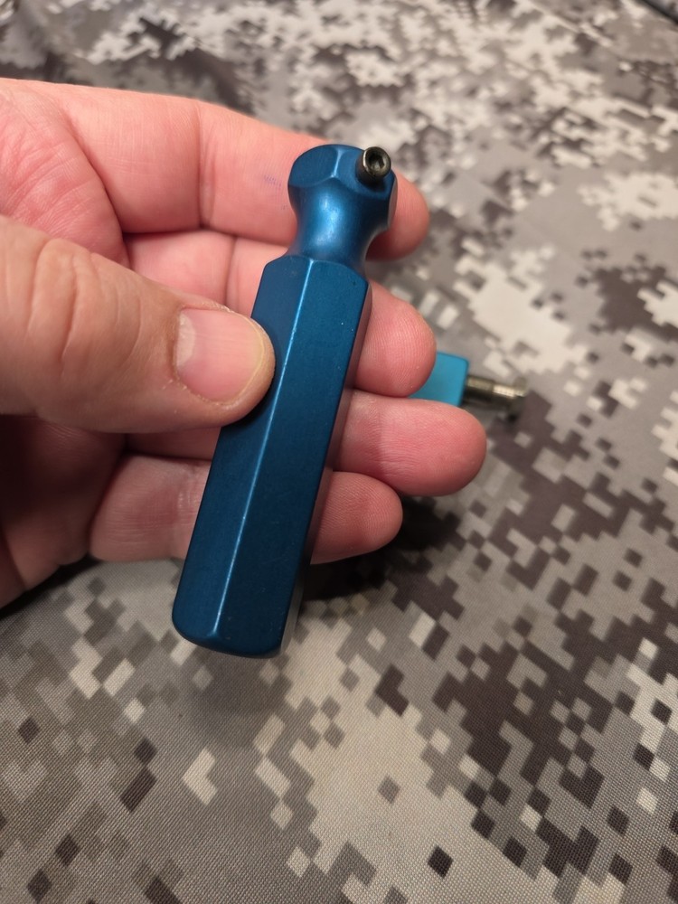 K&M PRECISION MICRO ADJUSTABLE CASE NECK TURNER & REAMER PRIMER POCKET HANDLE