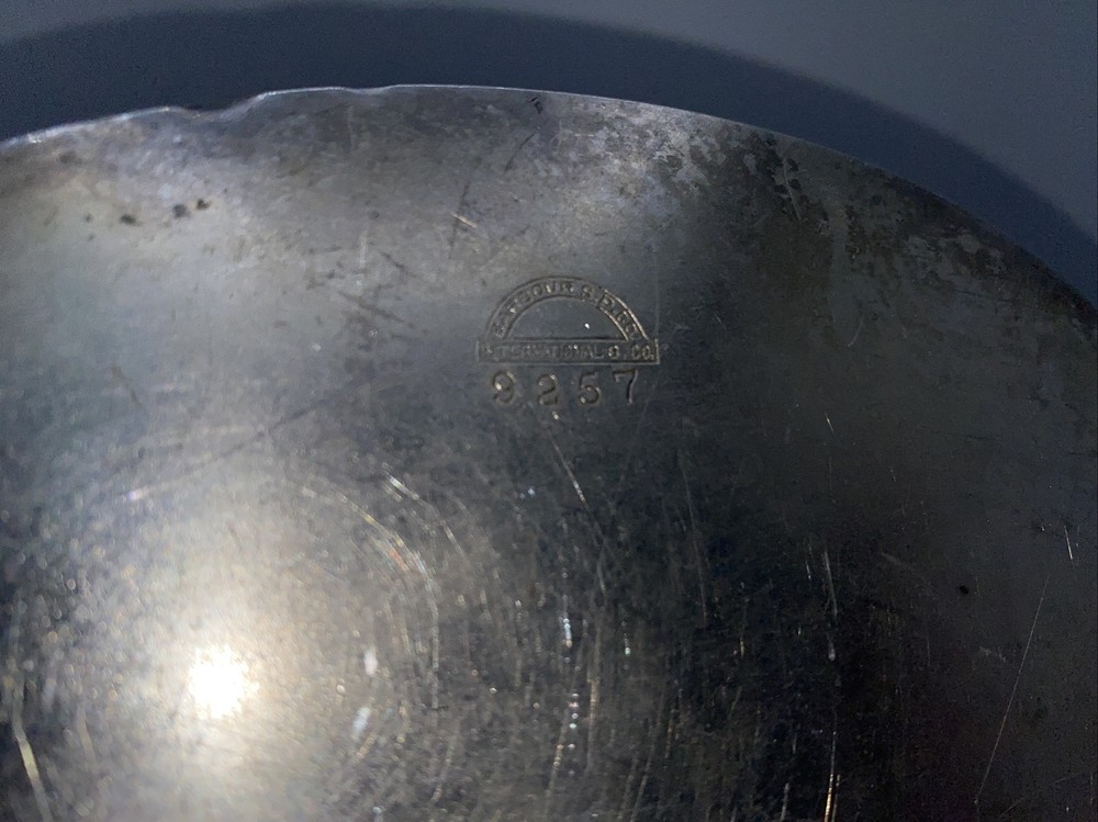 Barbour Serving Bowl 9.75"