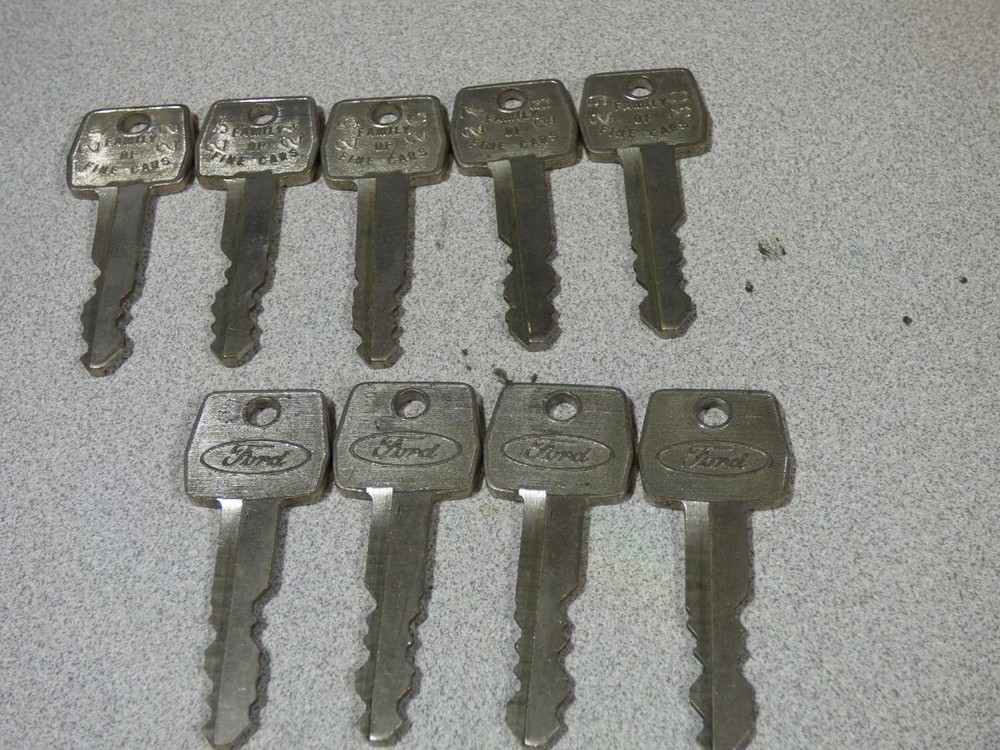 VINTAGE FORD KEY SET 1967-84