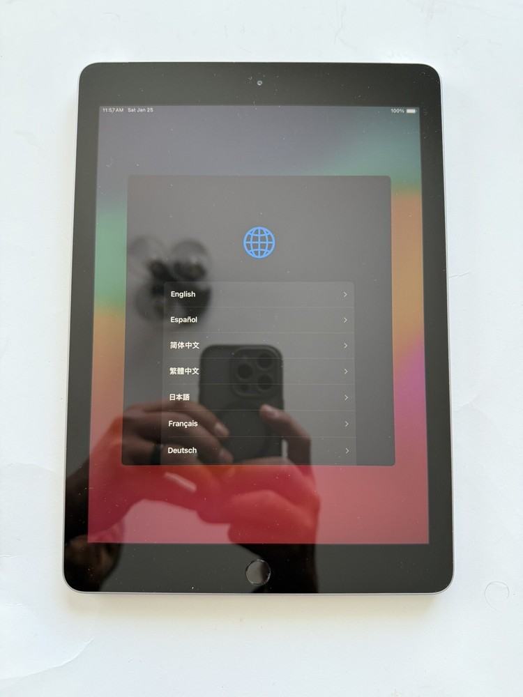 Apple iPad 6 - 32GB - WiFi + Cellular (Read Description)