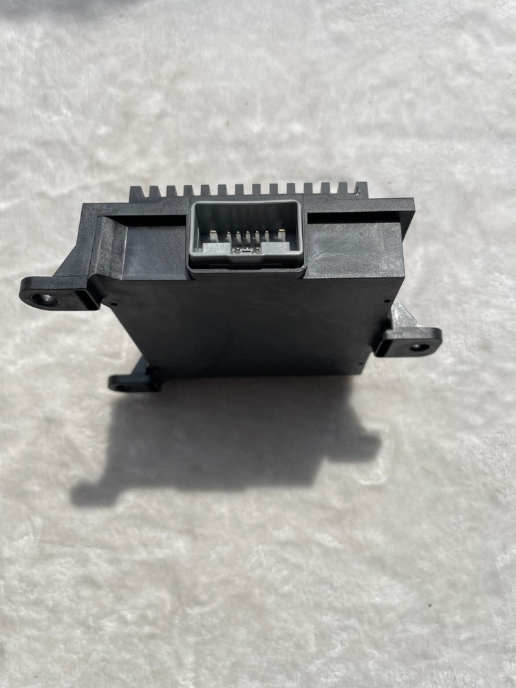 Genuine Jaguar Converter C2D40918