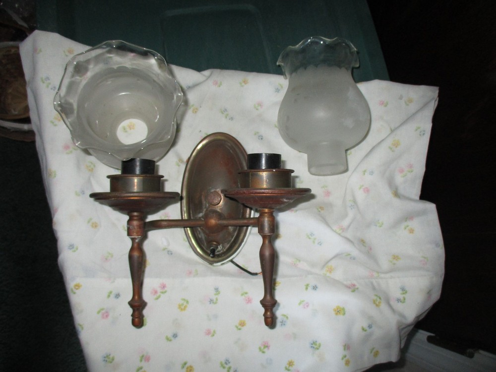 WALL SCONCE DOUBLE ARM
