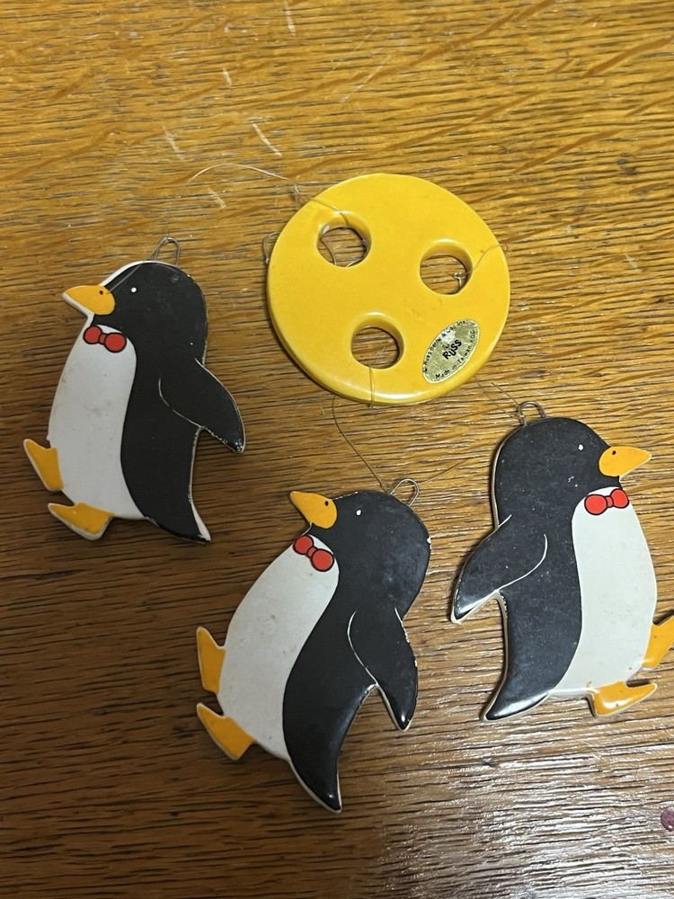 Russ Berrie Penguins Windchimes wind chime