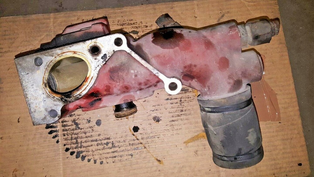 CUMMINS ISX WATER INLET FILTER BASE 3683424