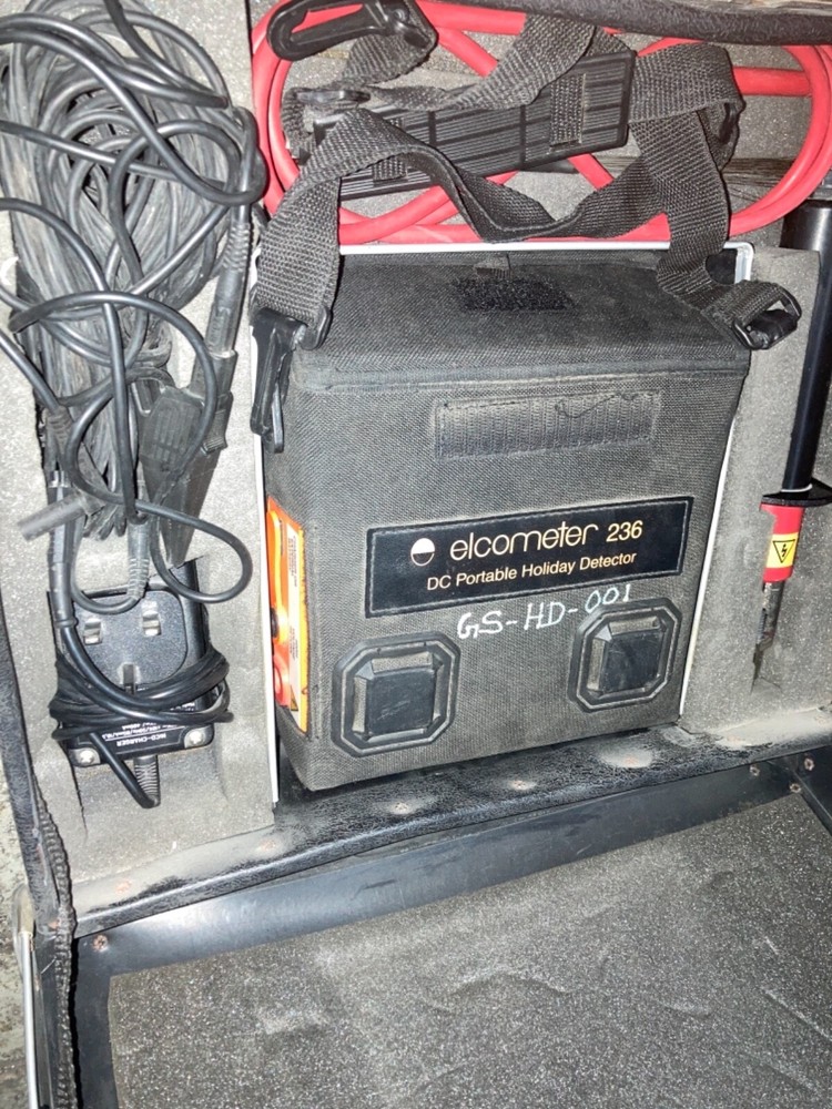 ELCOMETER 236 DC PORTABLE HOLIDAY DETECTOR