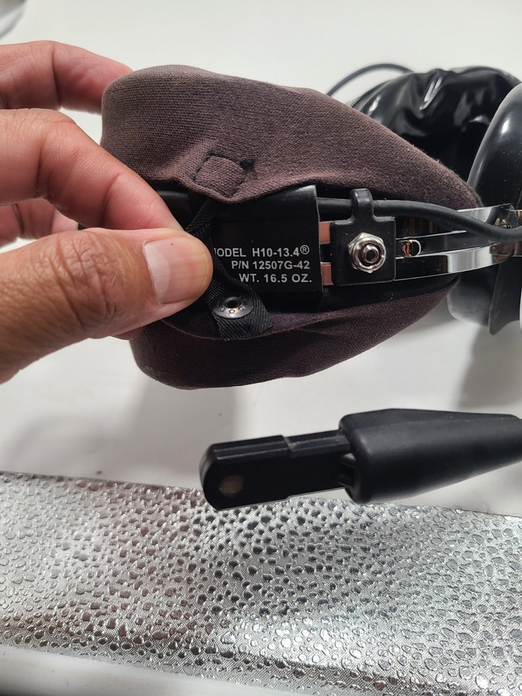 David Clark H10-13.4 Aviation Headset w/Microphone Untested