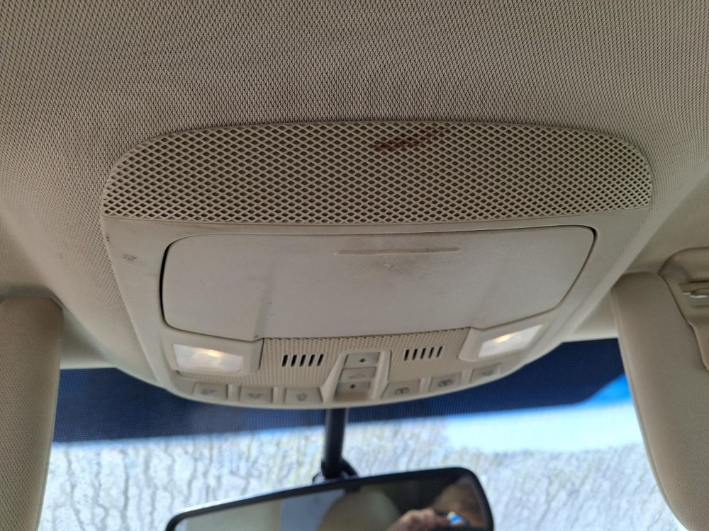 2015 Ford Edge 8 Center Dash Screen OEM Used No Anti-Theft Code