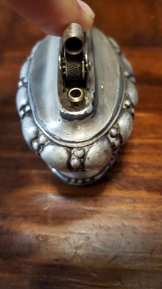 Vintage Silver Plated 'Crown' Table Lighter**Empty No Flint**
