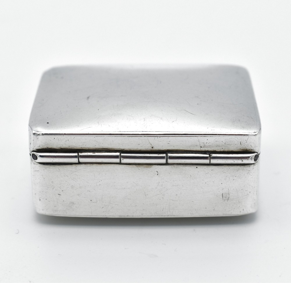 Vintage Solid Silver Pill Box Snuff Box Heavy Gilded Interior