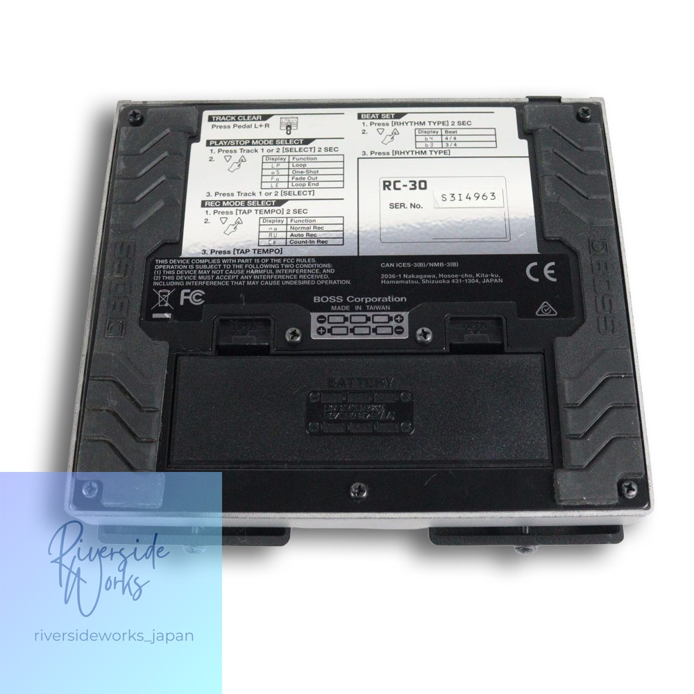 BOSS RC-30 Loop Station 3 Hours Recording 99 Phrases