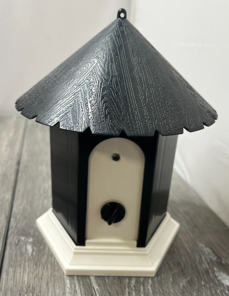 CSB10 / CSB12 Outdoor Sonic Bark Control Device, 50 FT Range, Assorted Design