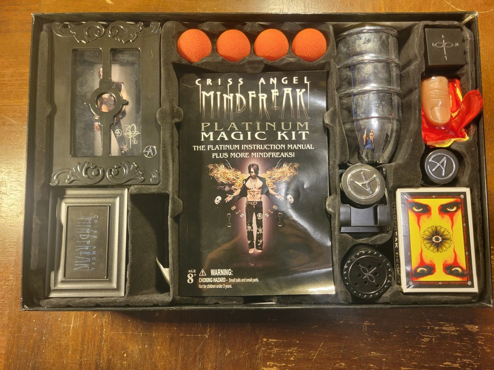 Chris Angel Magic Kit Over 550 Magic Tricks & DVDs