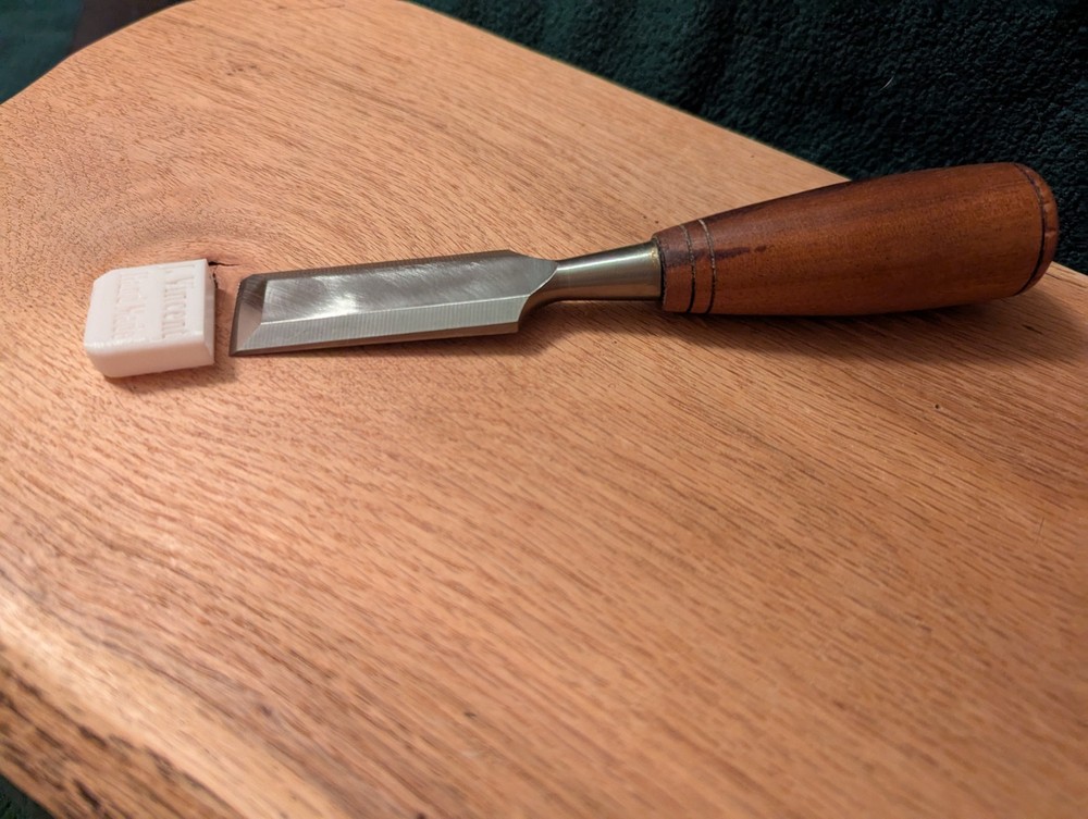 1" Valkyrie Butt Style Bench Chisel with Exotic Yaje Negra Handle