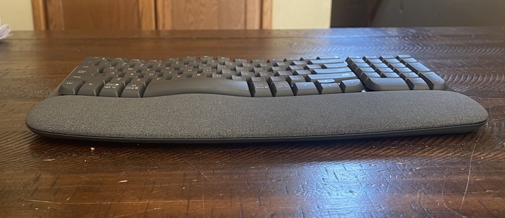 Logitech MK670 Performance Wireless Keyboard and Mouse Combo - Black