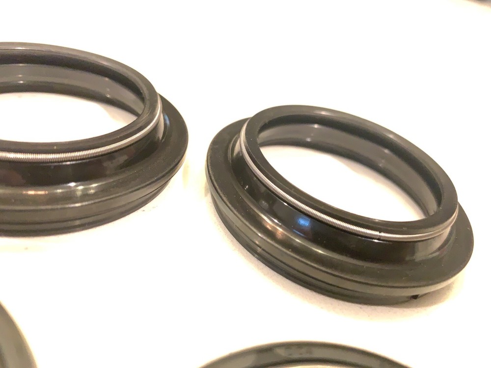 FORK DUST WIPER SEALS REBUILD KIT 4 pack -
