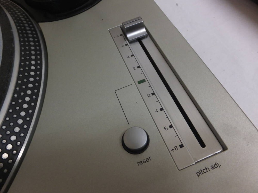 Technics SL-1200MK3D Silver Direct Drive DJ Turntable record player