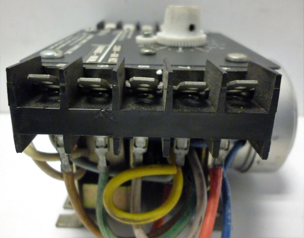 ATC 321B-014-A08-H1XX Time Delay Relay