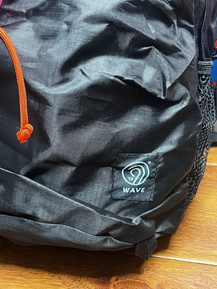 TH WAVE Black Nylon Daypack Backpack 20L, Mesh Side Pocket, Fits 15" Laptop
