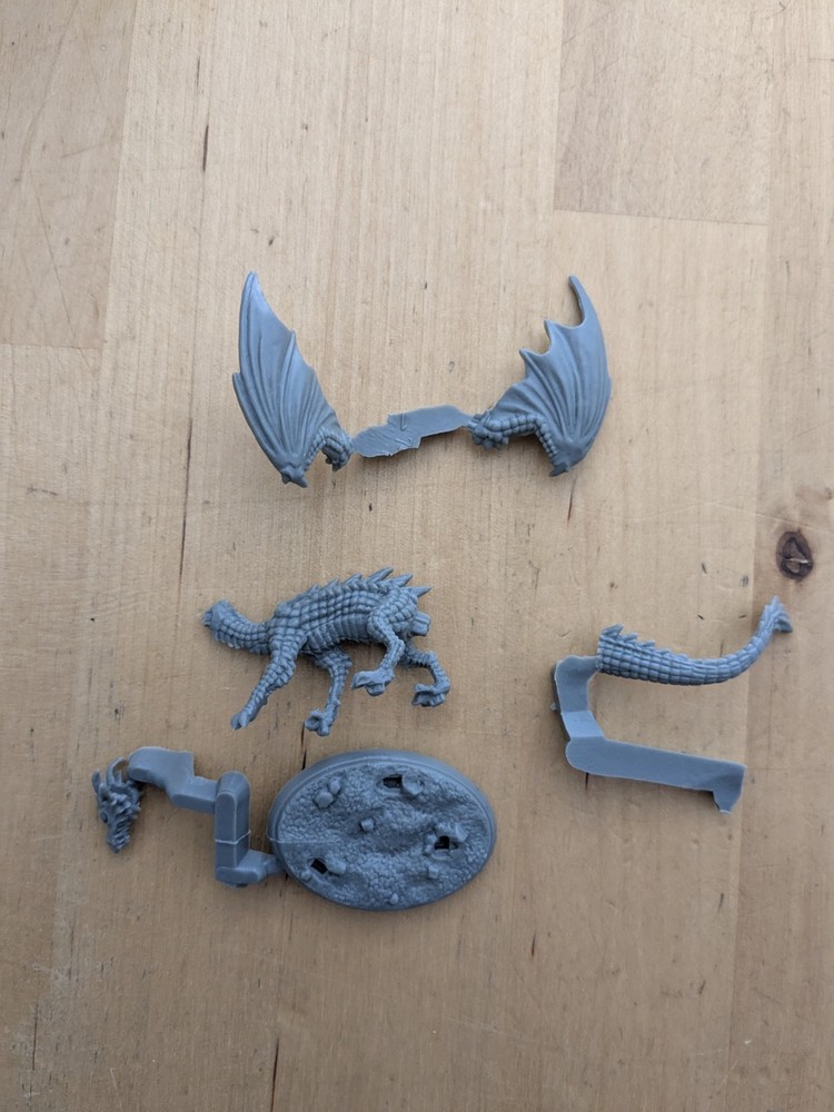 Reaper Bones Young Dragon