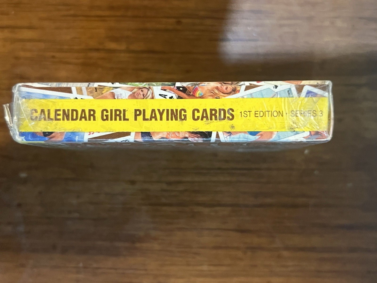 HOOTERS Casino Hotel Las Vegas 2006 Calendar Girls Playing Cards 52 Deck NEW