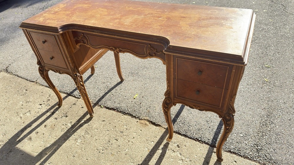 Antique vanity