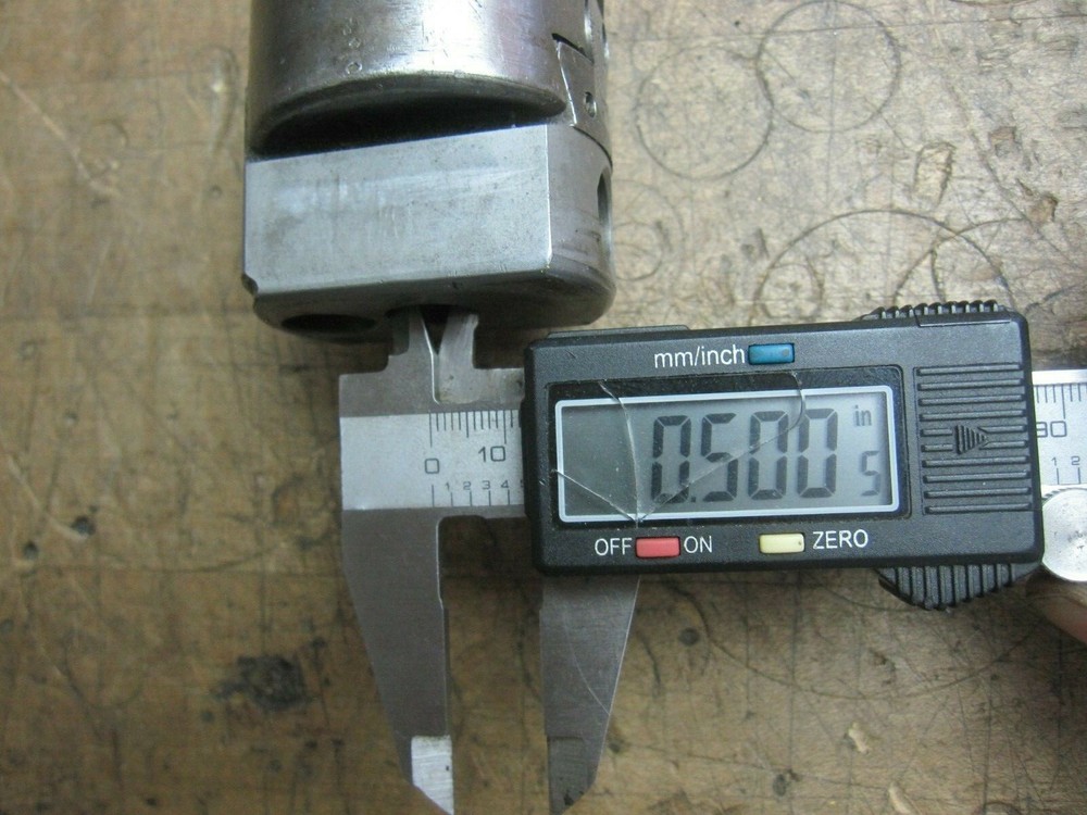 Micro adjustable boring head with 1-1/4" shank 1/2" capacity