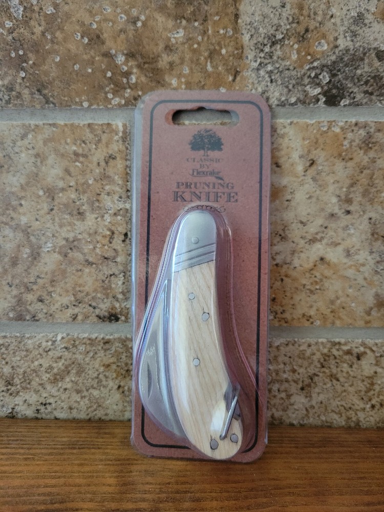 Flexrake Classic Garden Pocket-Style Folding Pruning Knife,No CLA322
