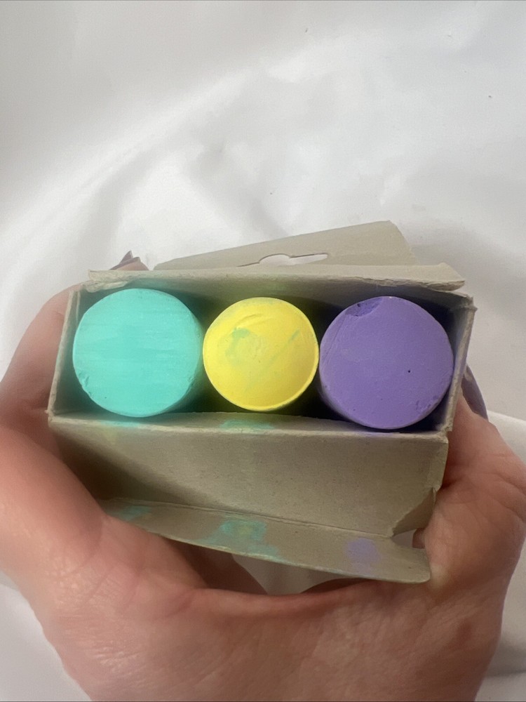Crayola BOLD Sidewalk Chalk 3 Colored Chalks 1992